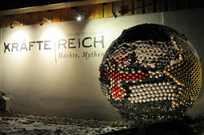 Christbaumkugelmarkt im Kräftereich!